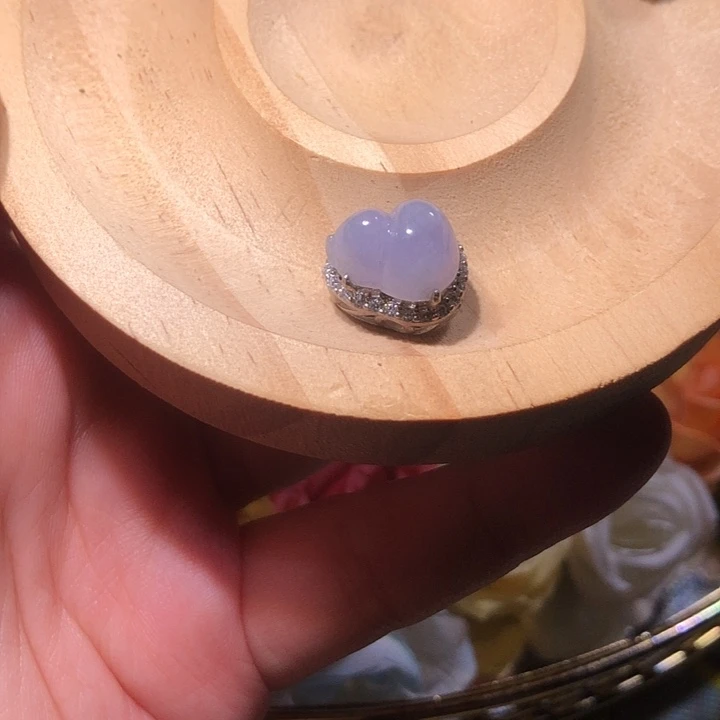 阿***雯翡翠未镶嵌颈饰翡翠