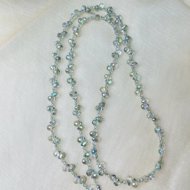 “2539春天绿草莓水晶”手工长链仙女风斜挎链背夹链防丢设计