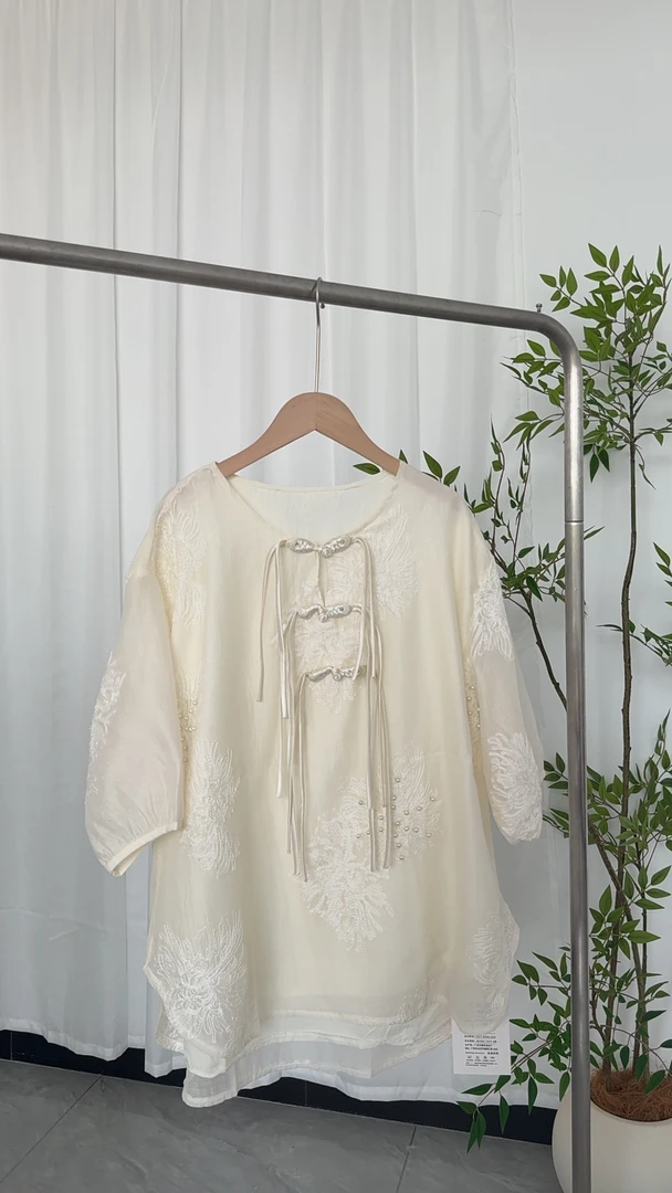 xi钉珠七分袖盘扣刺绣国风打底衫