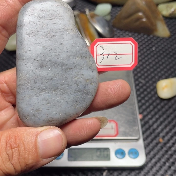 颈饰未镶嵌和田玉312