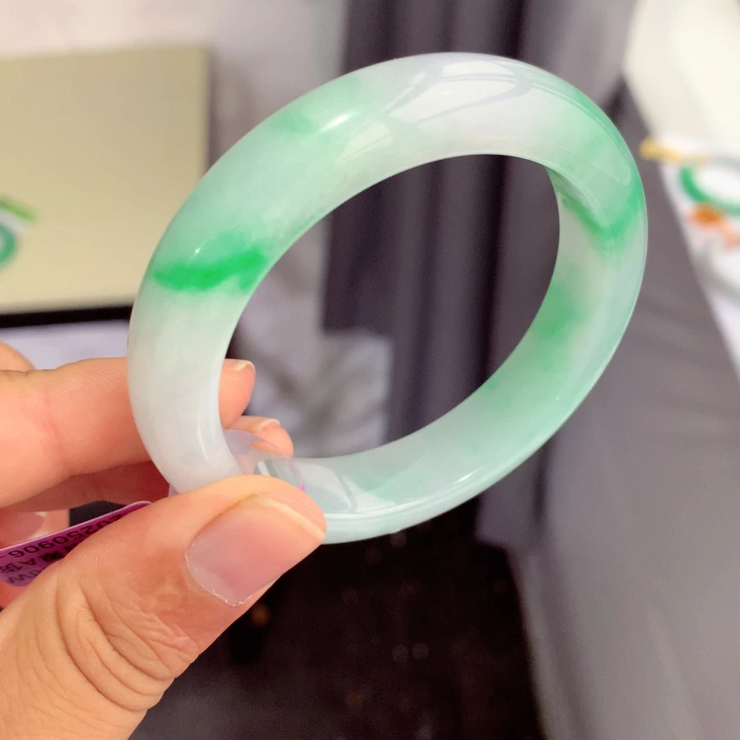 未镶嵌手镯翡翠缅甸翡翠