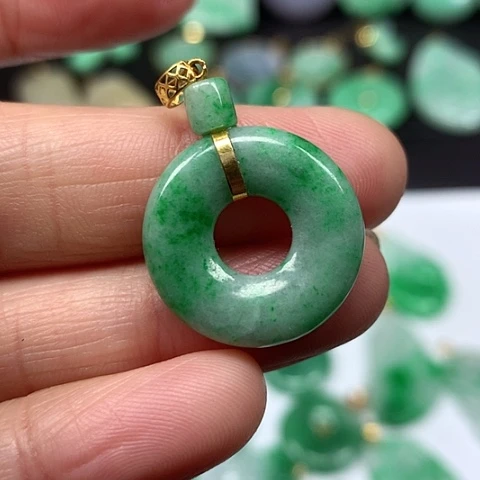 翡翠吊坠(不含链)18K金镶嵌@***云