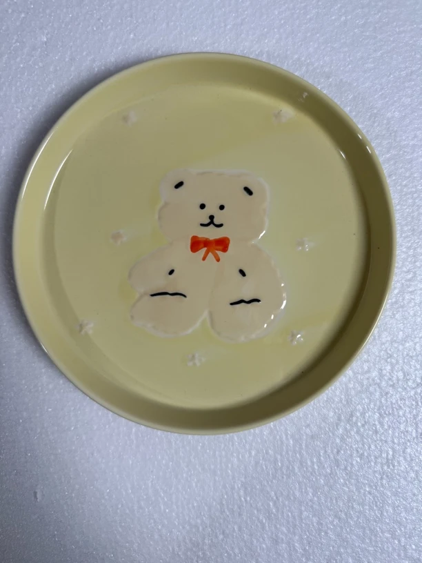 浮雕奶油黄小熊8寸盘（微瑕质量可以）2个一组