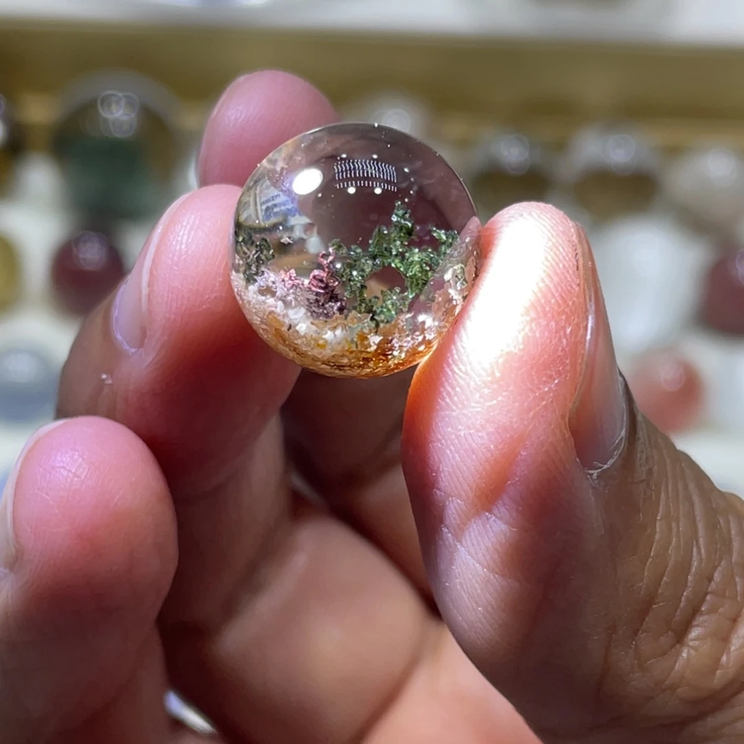 庄***水未镶嵌珠宝半成品水晶