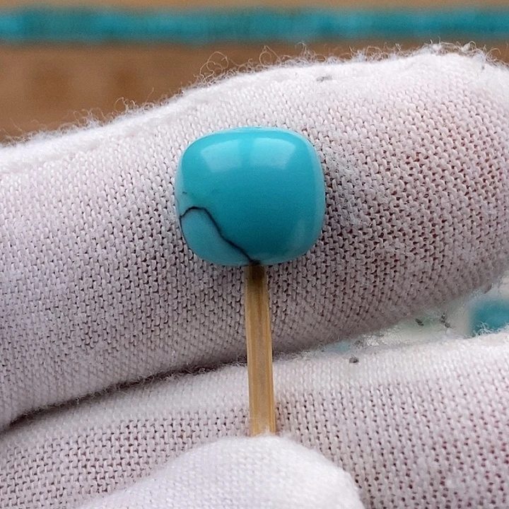 绿松石未镶嵌珠宝奇石10.1