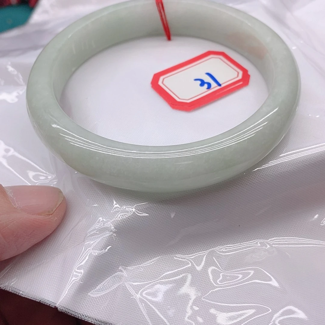 翡翠手镯未镶嵌488888888