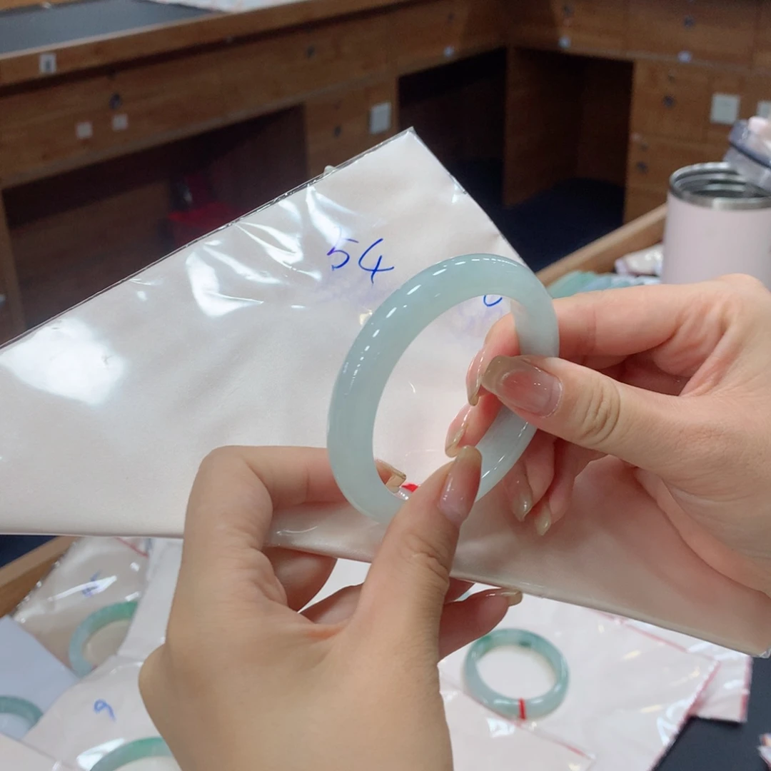 未镶嵌手镯翡翠买断