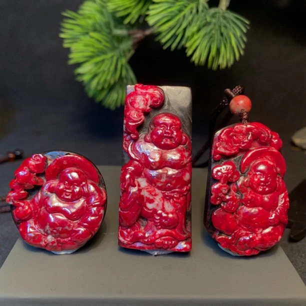 天然辰砂天然辰砂原矿精雕弥勒佛挂件男女款透光精品满红