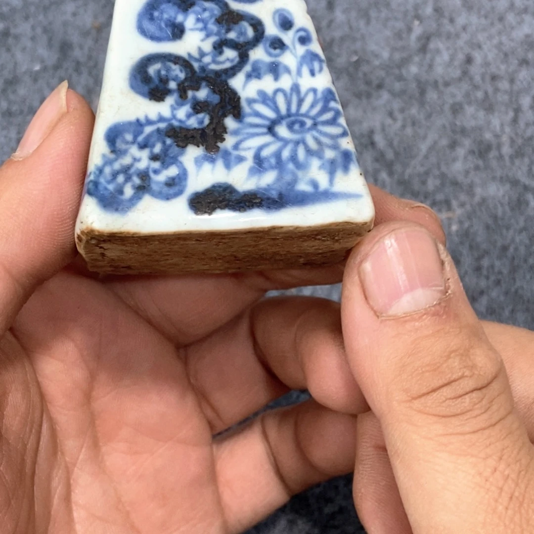 摆件蜕*陶瓷工艺美术作品