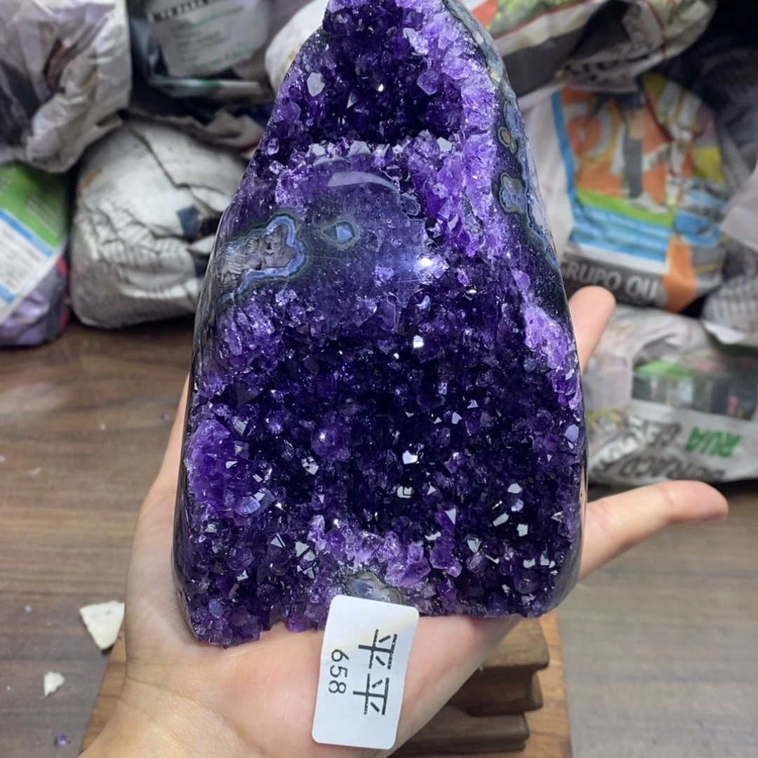 未镶嵌水晶大型摆件（非配饰）