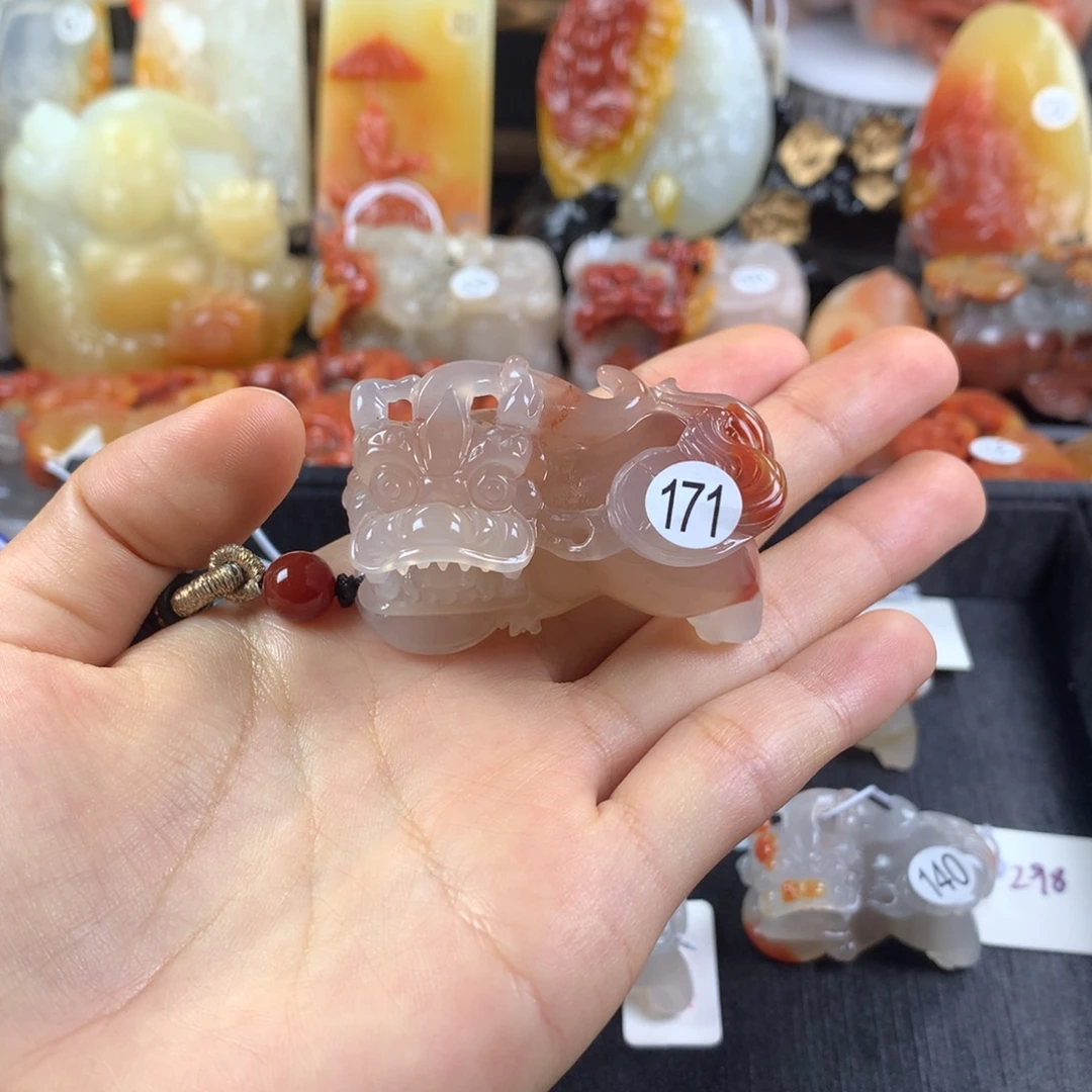 S***r石英质玉（黄龙玉）未镶嵌挂件