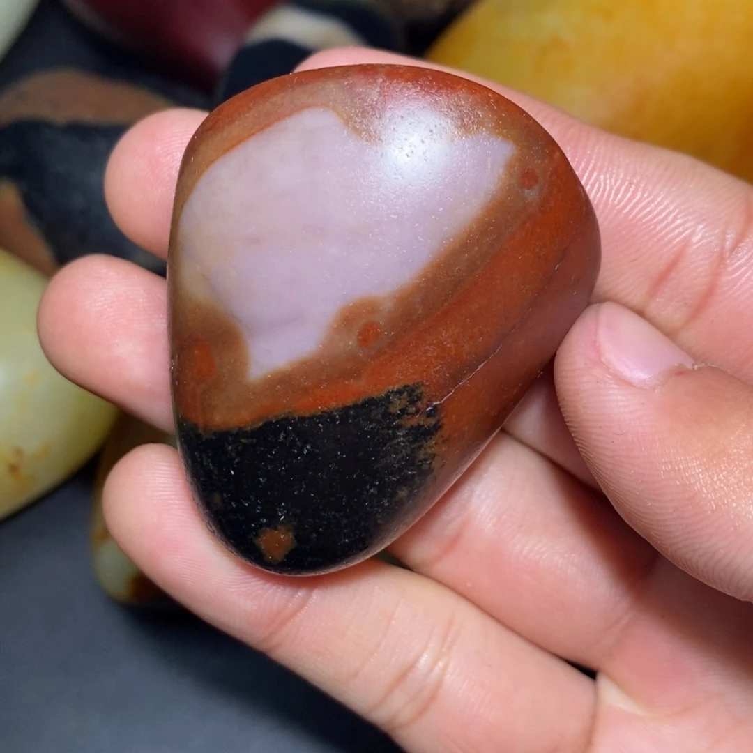 和田玉未镶嵌珠宝奇石