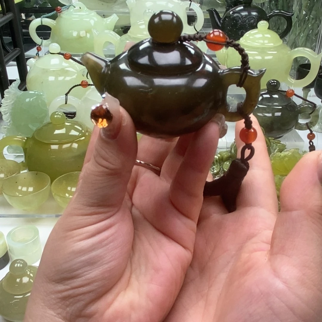 蛇纹石玉壶未镶嵌