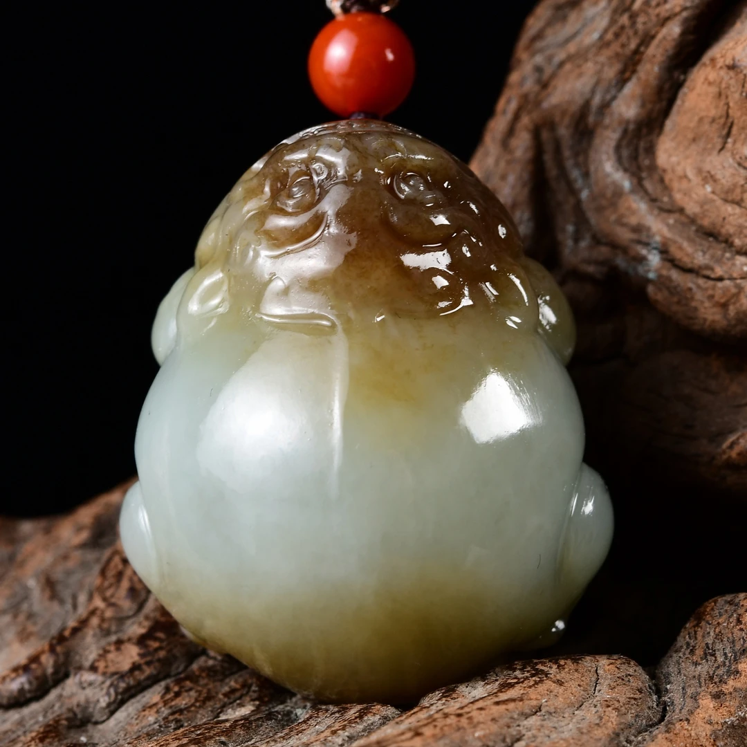 天然和田玉俏糖色貔貅吊坠男女款貔恘挂件项链皮丘玉石玉坠