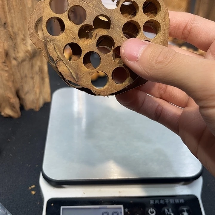 听***海木正区老山檀碎料木料木料