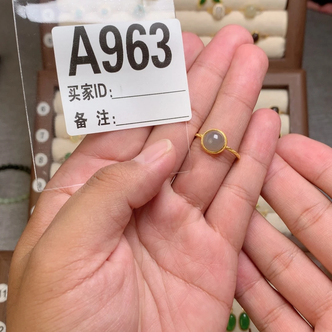 娜***娜和田玉戒指银S925镶嵌963