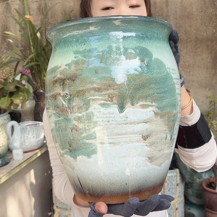 口径24高30一个山水画