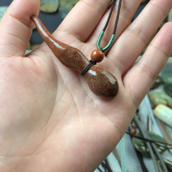 岫岩河磨玉（透闪石质玉）挂件未镶嵌