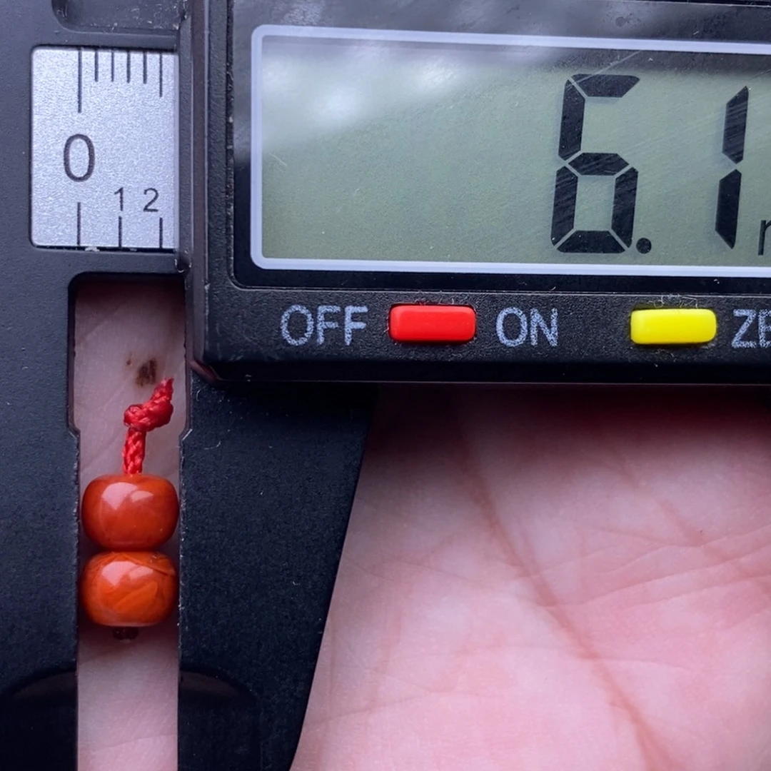 南红玛瑙配饰未镶嵌