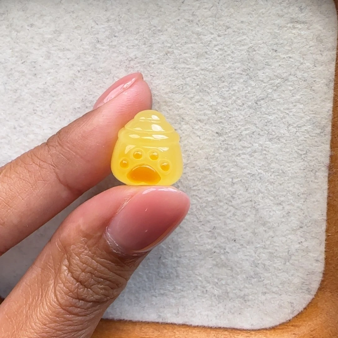 琥珀颈饰未镶嵌琥珀
