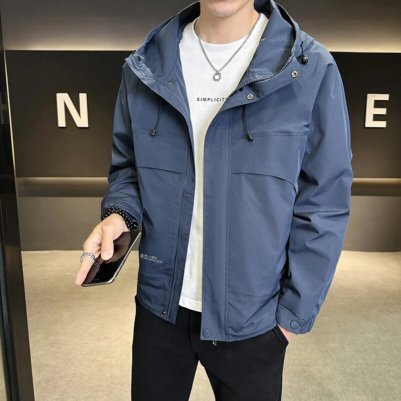 2025新款户外休闲冲锋衣连帽外套男士潮牌工装美式多口袋夹克2522