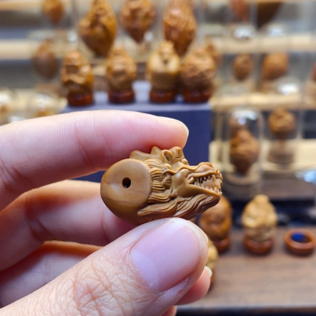 【闪购商品】手串/手链橄榄核雕**光
