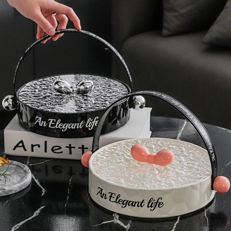 提手果盘高档客厅家用陶瓷分格干果盘带盖轻奢高级零食干果摆放盘