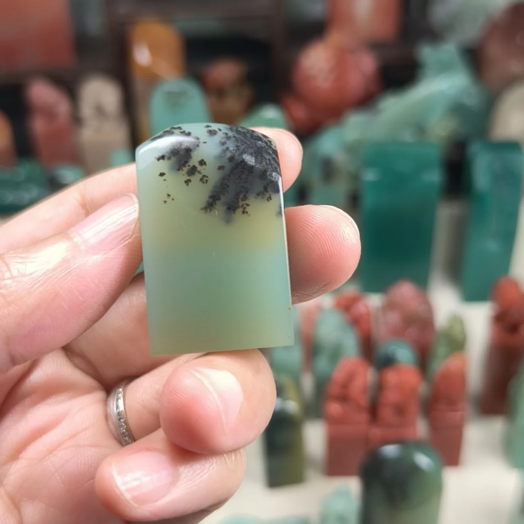 寿山石印石梅子青水草章1