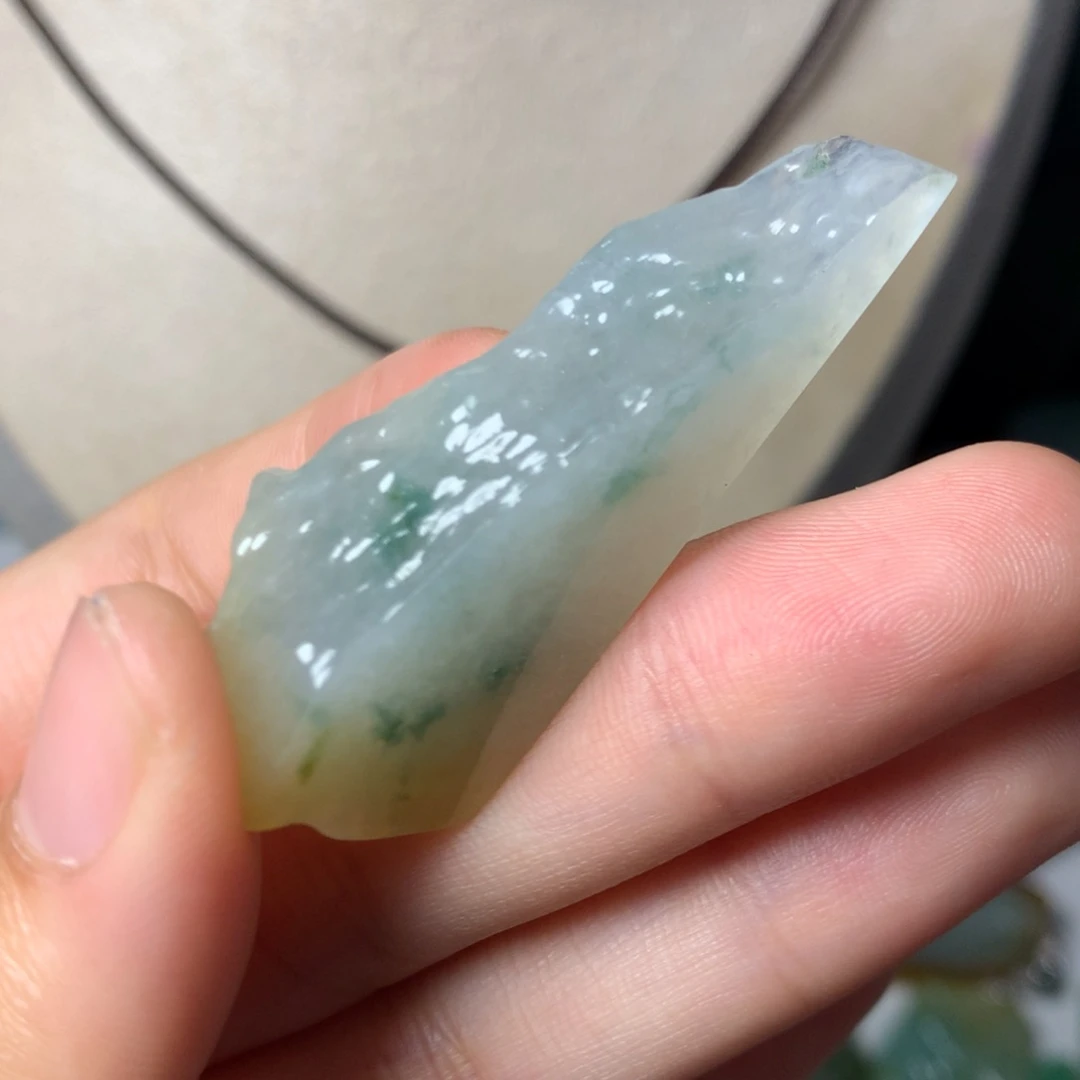 翡翠颈饰未镶嵌吊坠