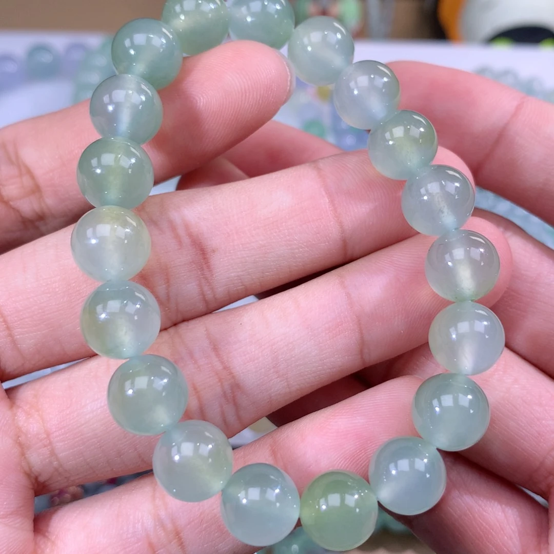 翡翠手链未镶嵌翡翠