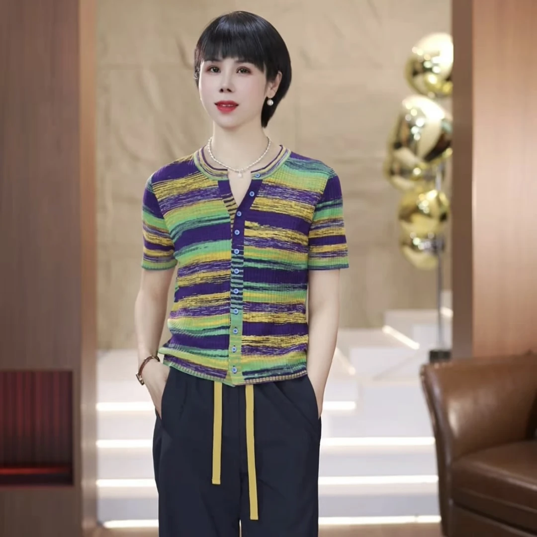 【渲渲推荐】MG-7138春夏季时尚一排扣撞色小衫