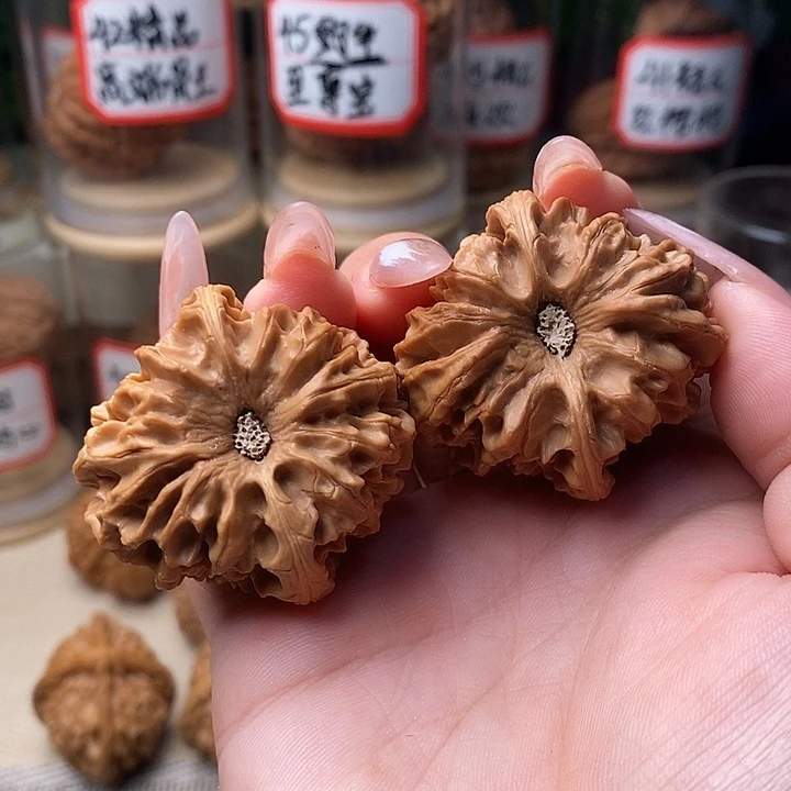 君***下把件文玩核桃龙门……