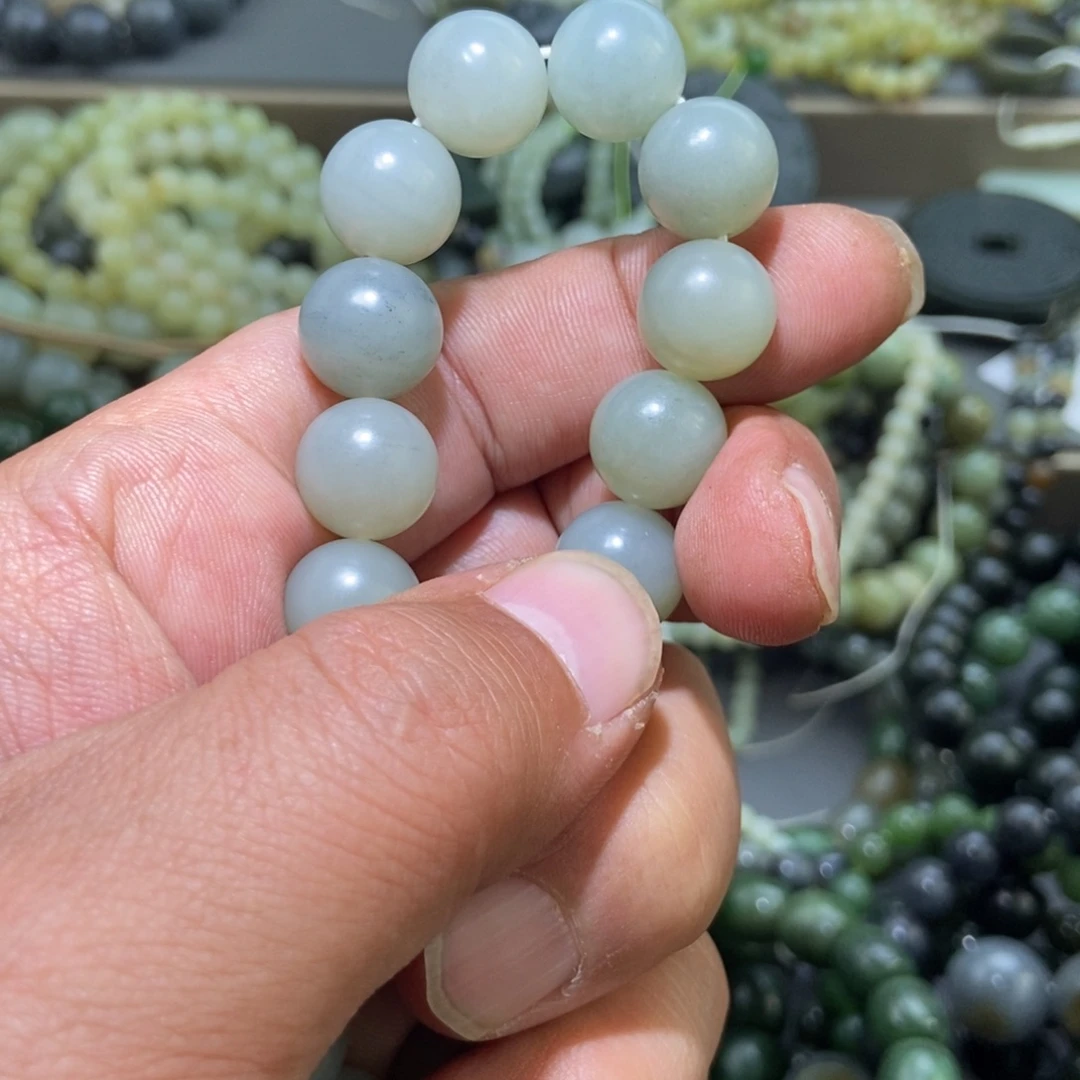 张***了和田玉（糖玉）未镶嵌手链