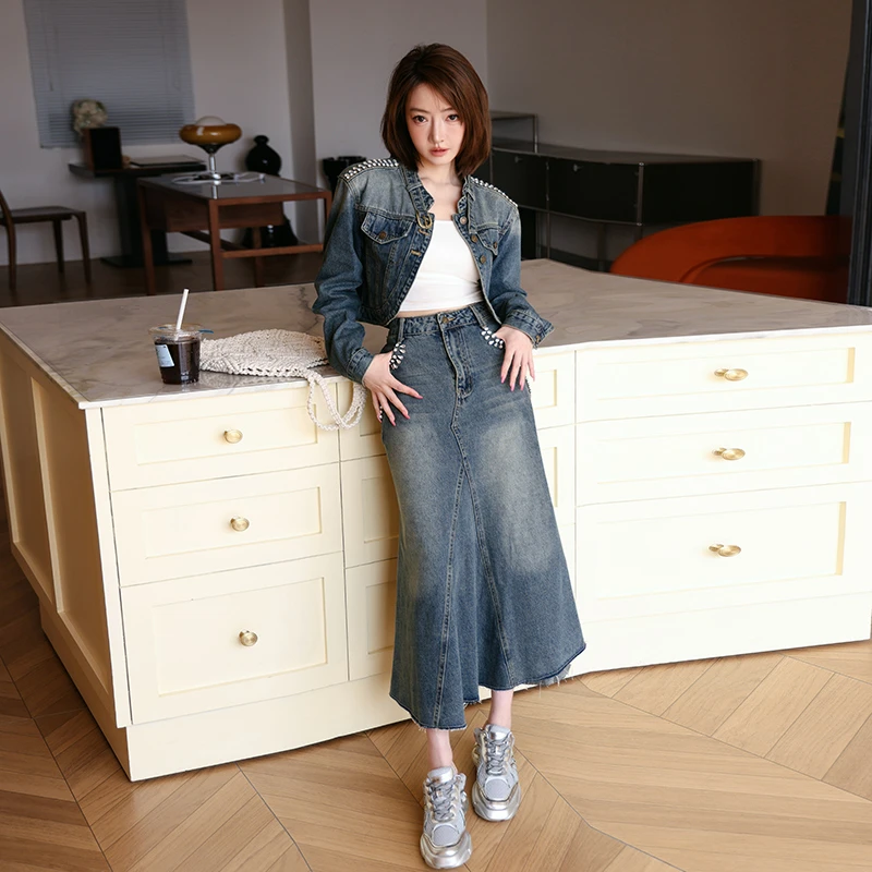 【现货】MIUCO钉钻弧度摆水洗牛仔短外套+毛边半裙套装