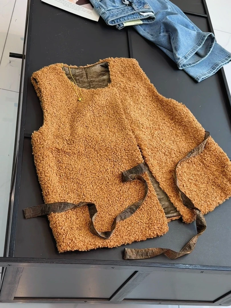 新款盐系轻熟别致绝美独特洋气超百搭马夹背心