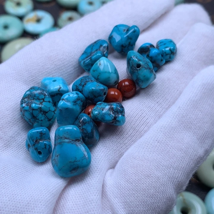 纯***惧未镶嵌南红玛瑙珠宝奇石