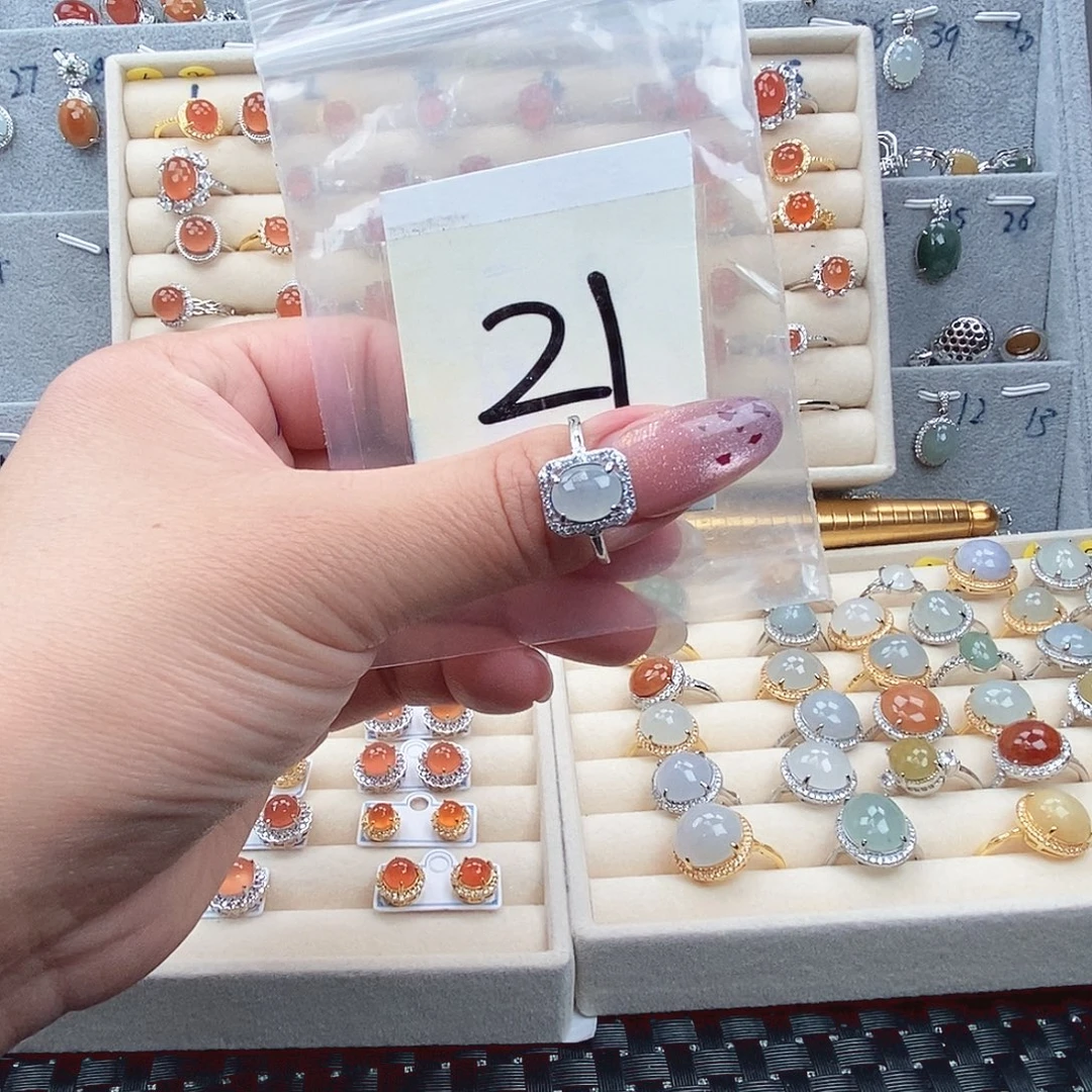 翡翠未镶嵌戒指缅甸