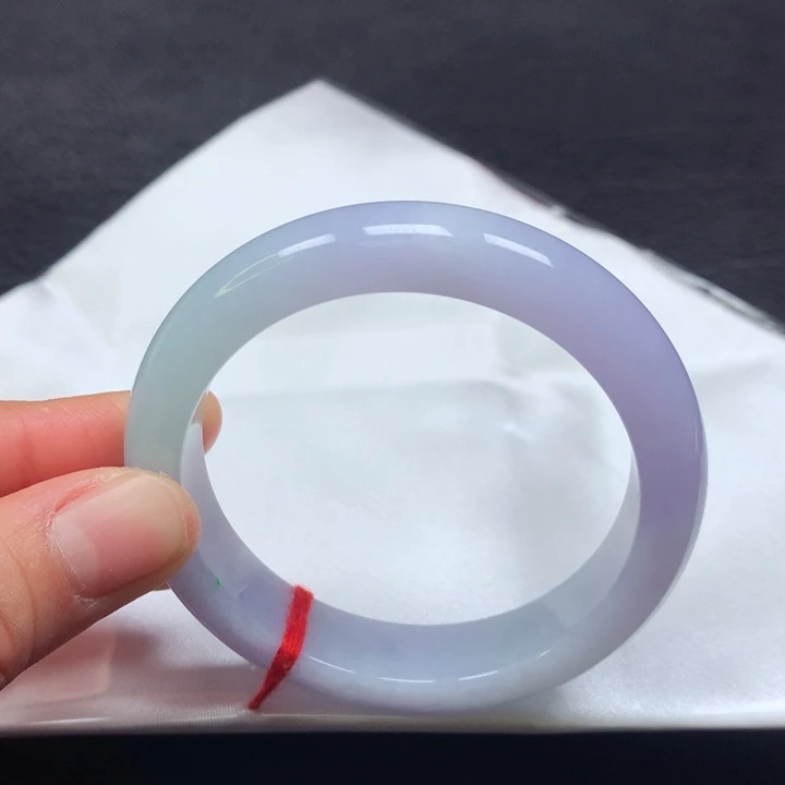 翡翠手镯未镶嵌53圈