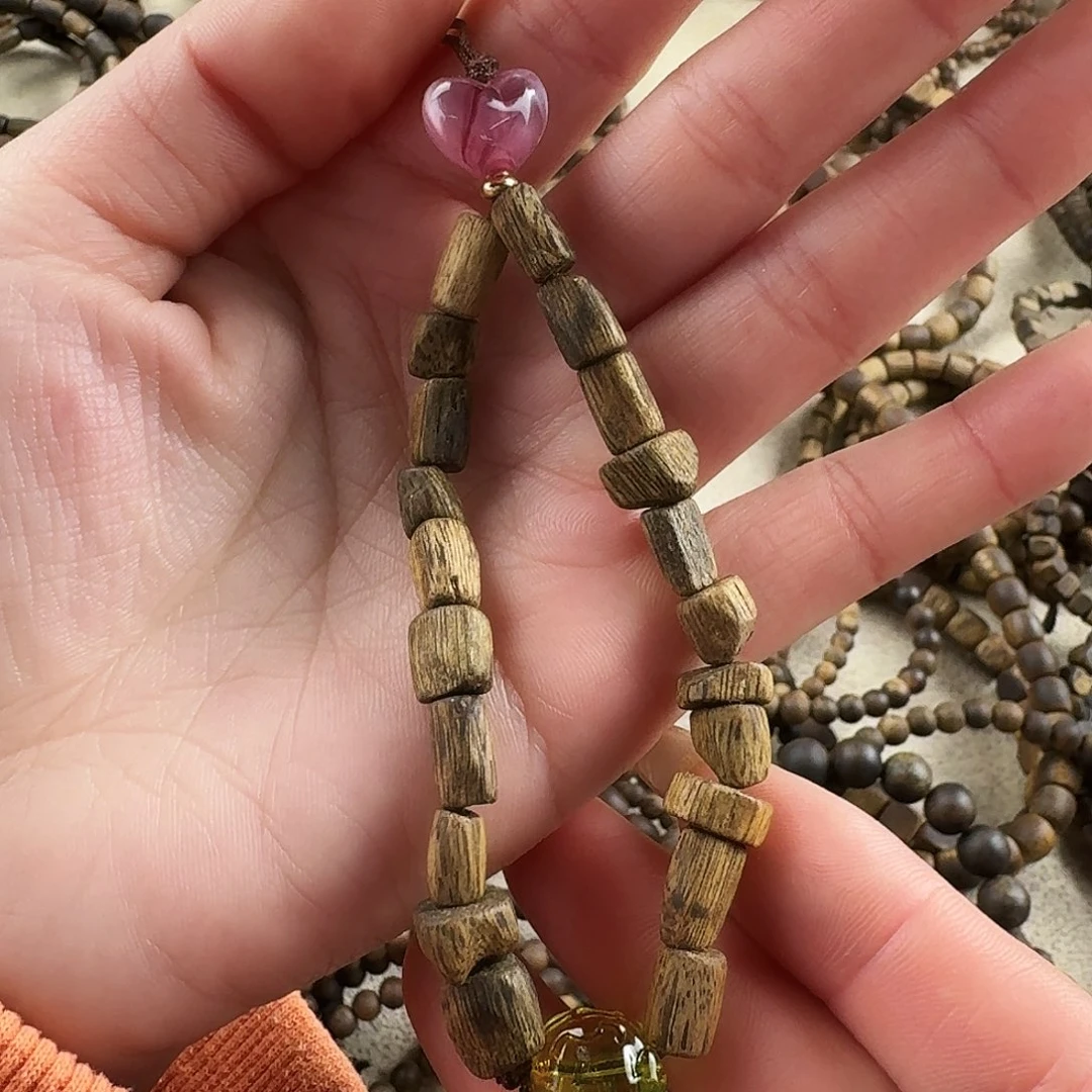 沉香沉香碎屑随型手机链多样性发一