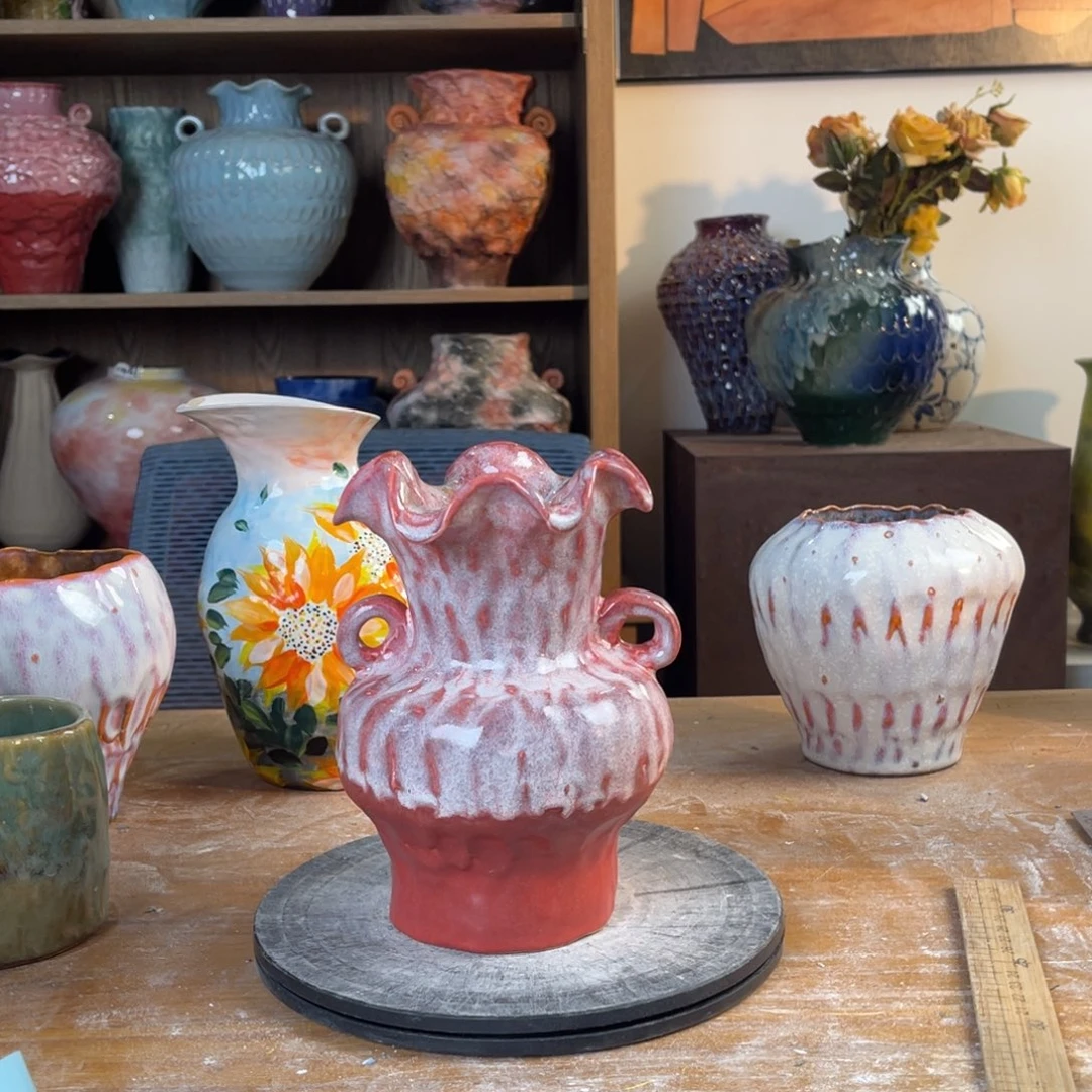 摆件吉**王陶瓷花瓶高18口5瑕疵盘泥