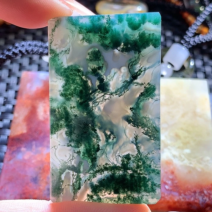 玛瑙/玉髓颈饰未镶嵌小**刀