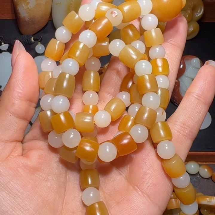 亮***龙和田玉未镶嵌颈饰