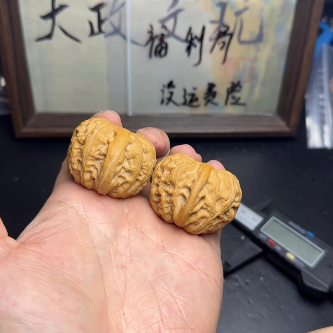 文玩核桃吊坠元宝一万赞福利