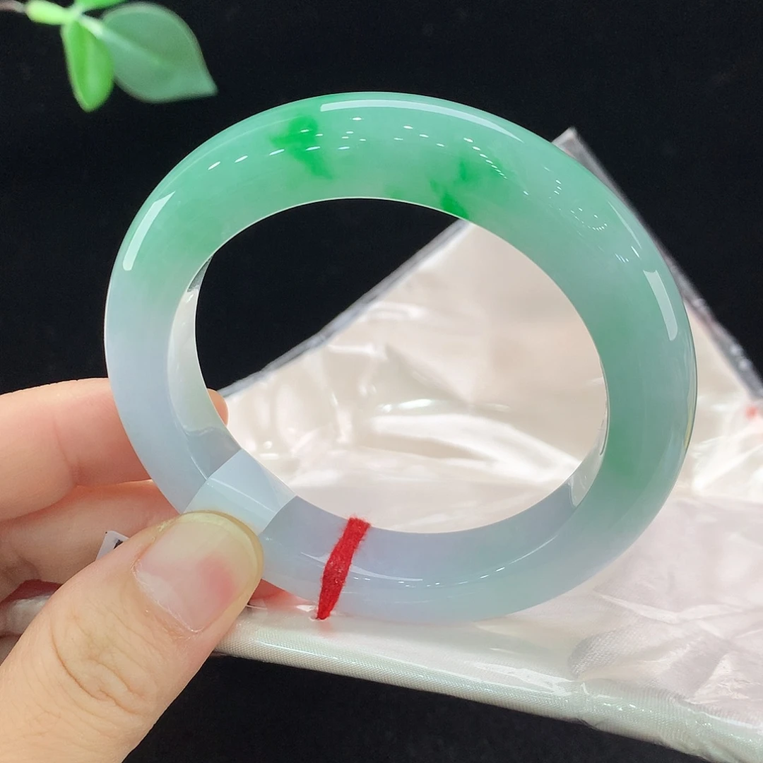 翡翠未镶嵌手镯1109