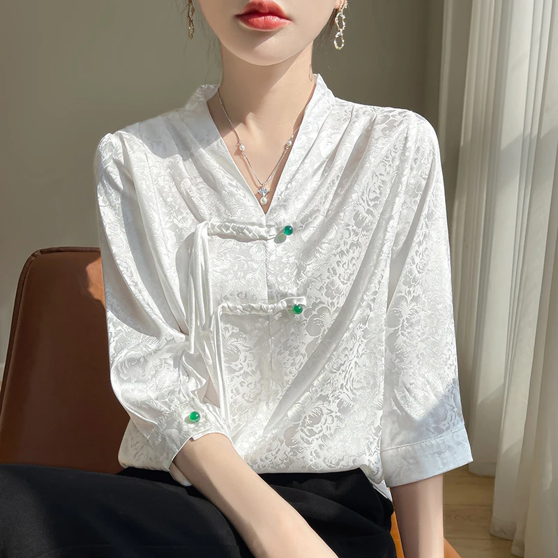 新中式轻国风七分袖衬衫女V领套头中袖上衣醋酸缎面盘扣流苏T恤衫