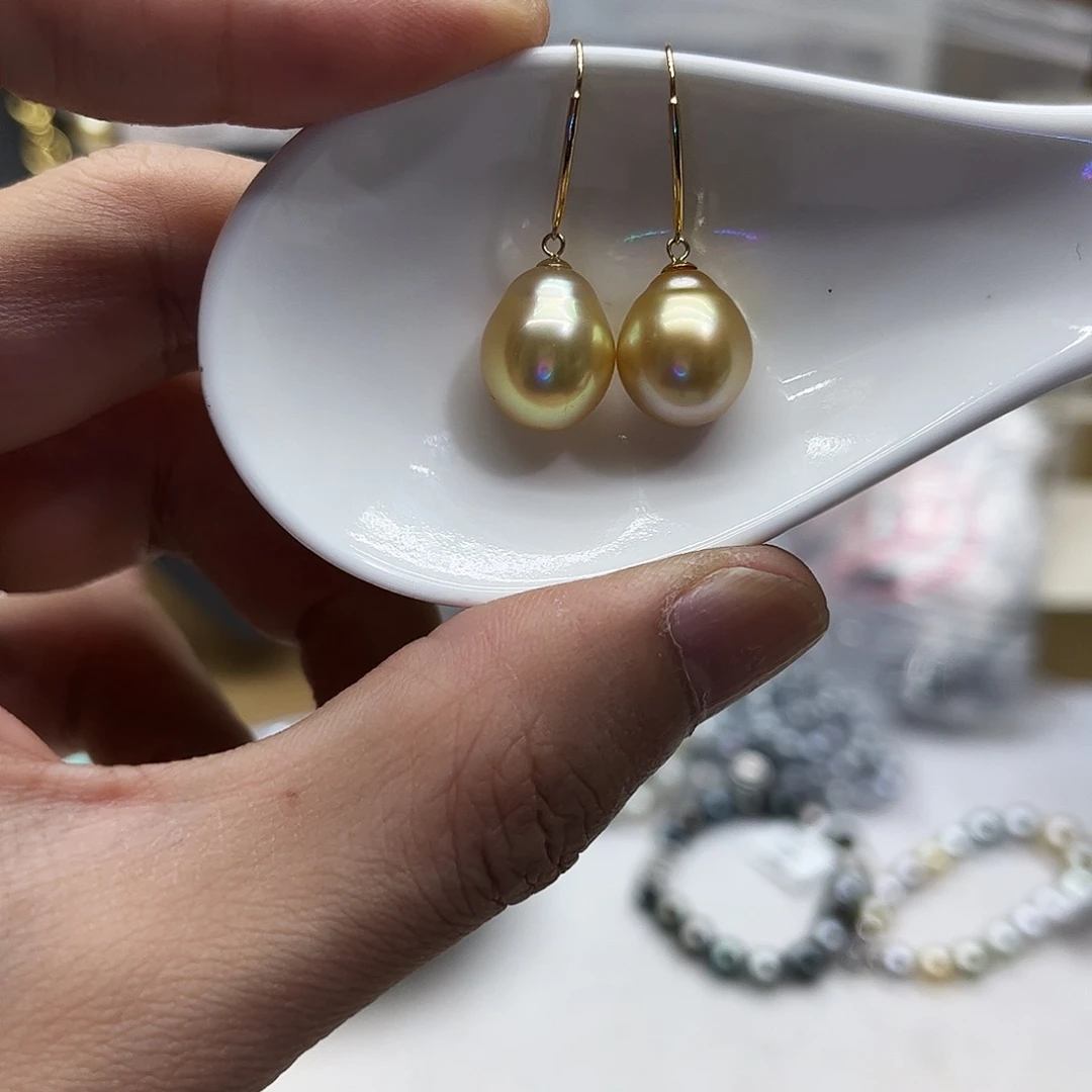 未镶嵌海水珍珠耳饰