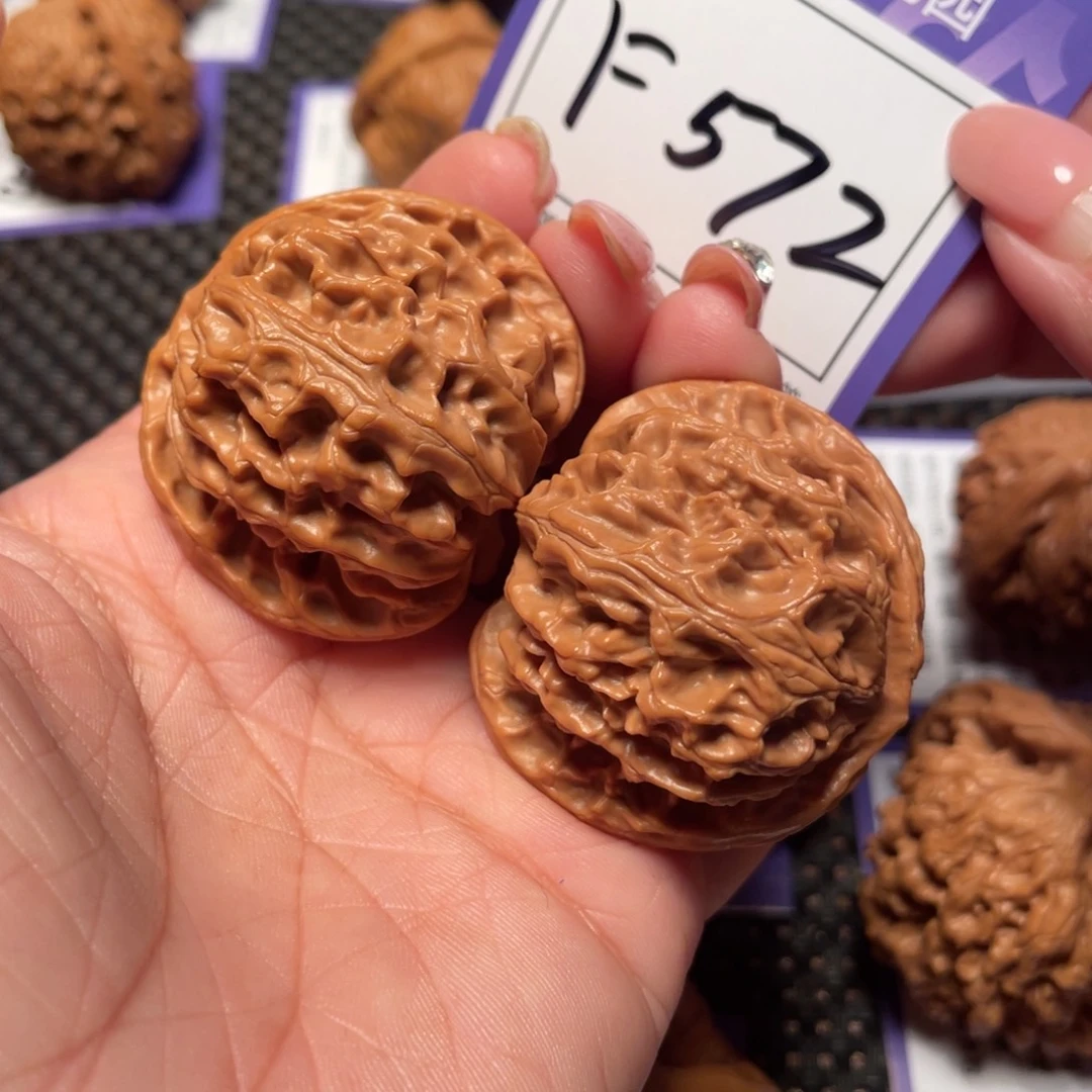 文玩核桃把件572号苹果41