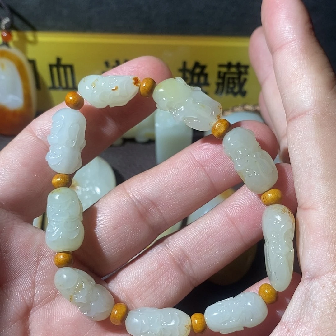 未镶嵌和田玉挂件