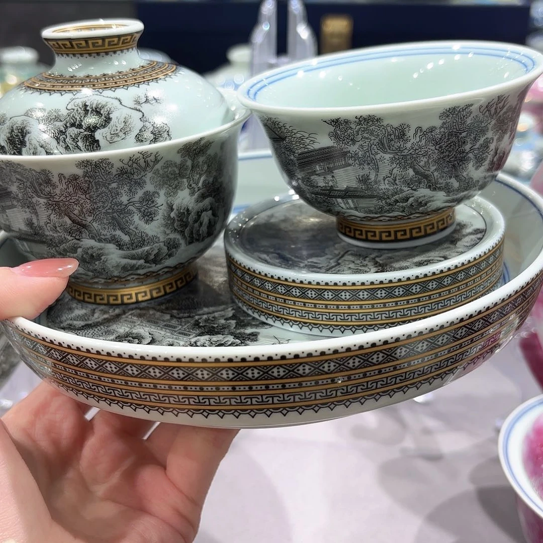 瓷片景德镇瓷器精品陈列