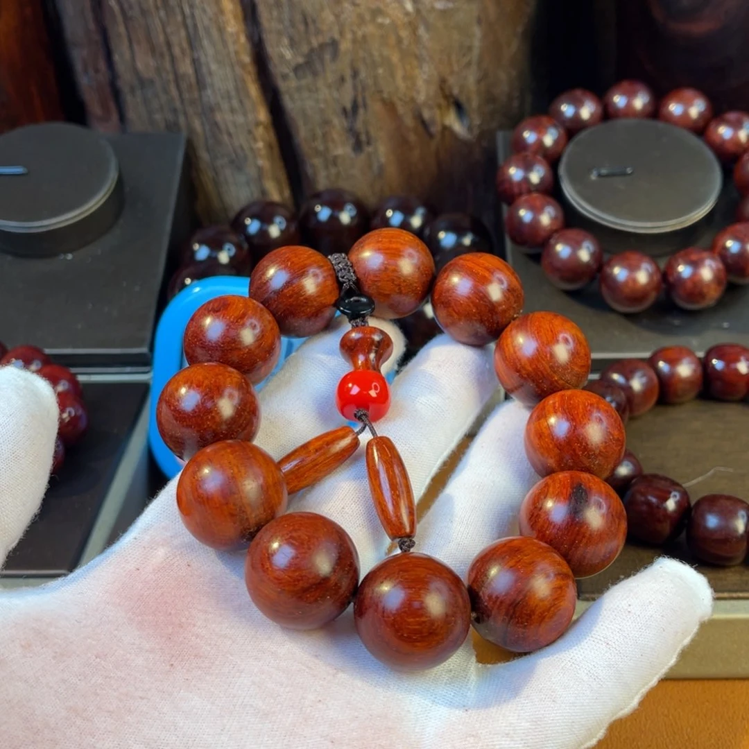 檀香紫檀（小叶紫檀）可